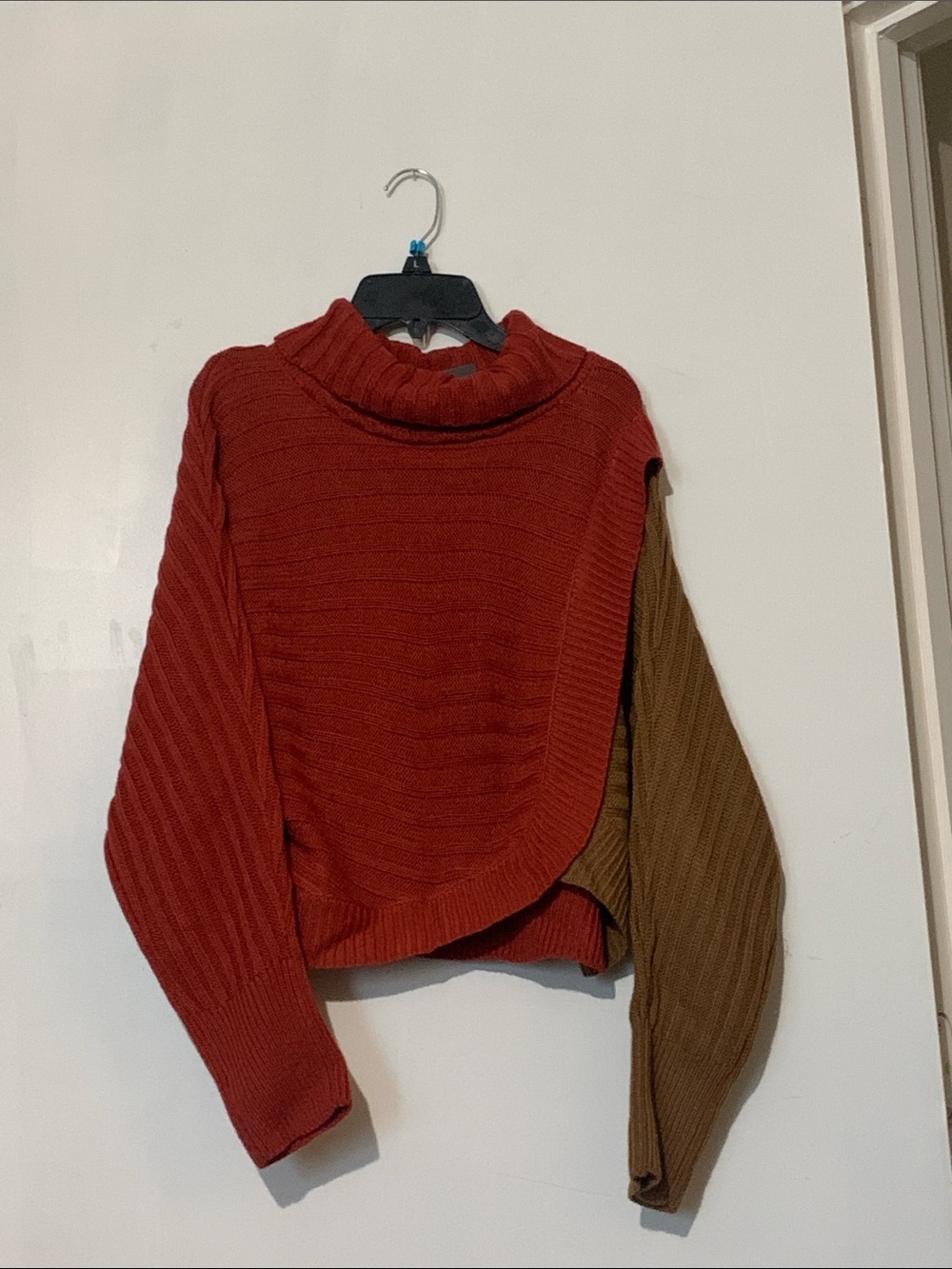 Fashion Nova Two-Tone Cropped Turtleneck Sweater - Rust & Olive Brown